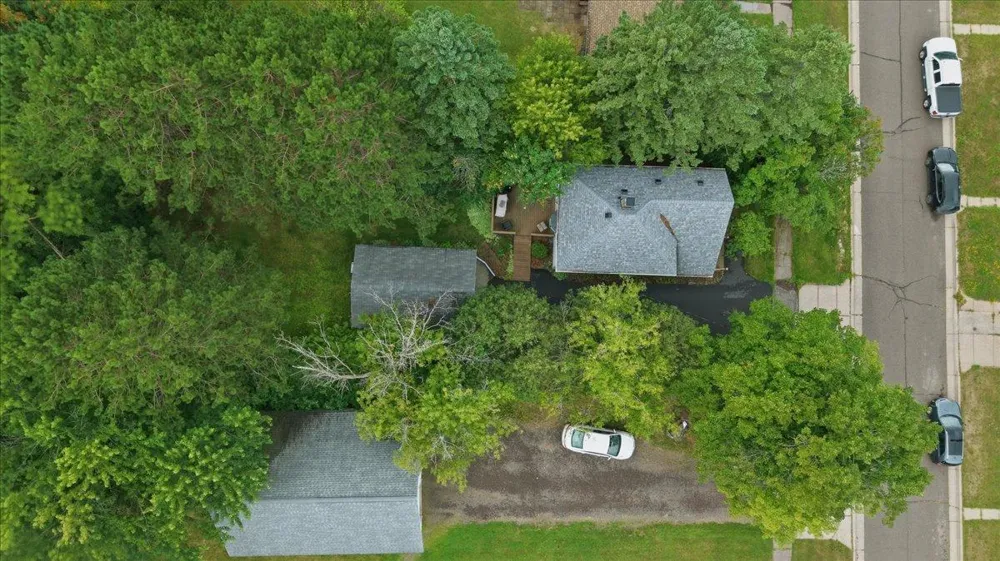 128 W Quince Street Duluth, MN 55811