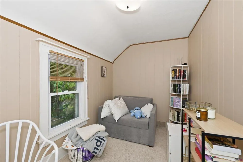 128 W Quince Street Duluth, MN 55811