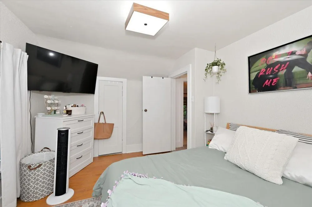 128 W Quince Street Duluth, MN 55811