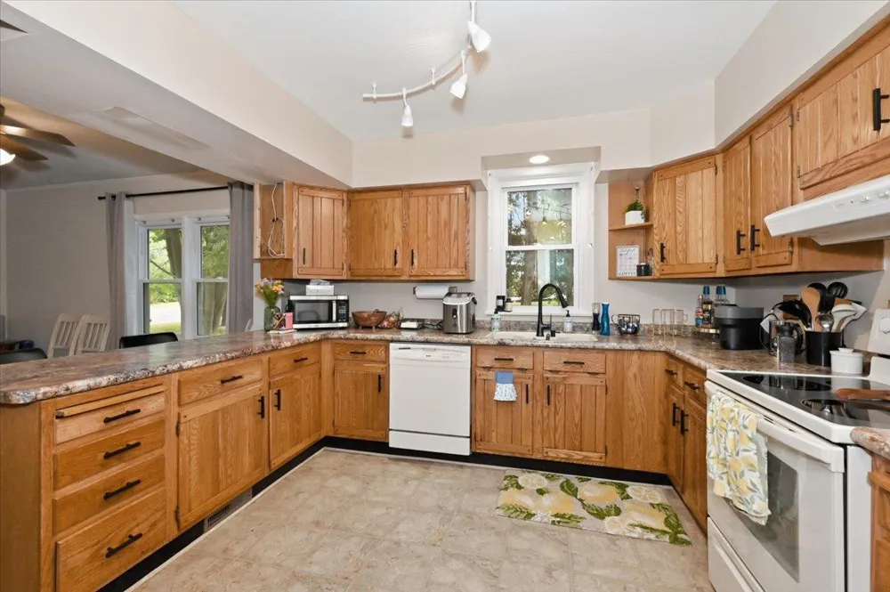 128 W Quince Street Duluth, MN 55811
