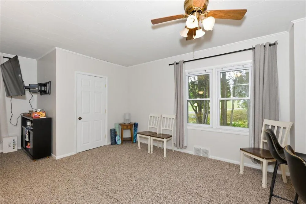 128 W Quince Street Duluth, MN 55811