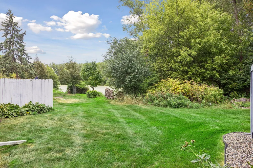 1405 Granada Trail Oakdale, MN 55128