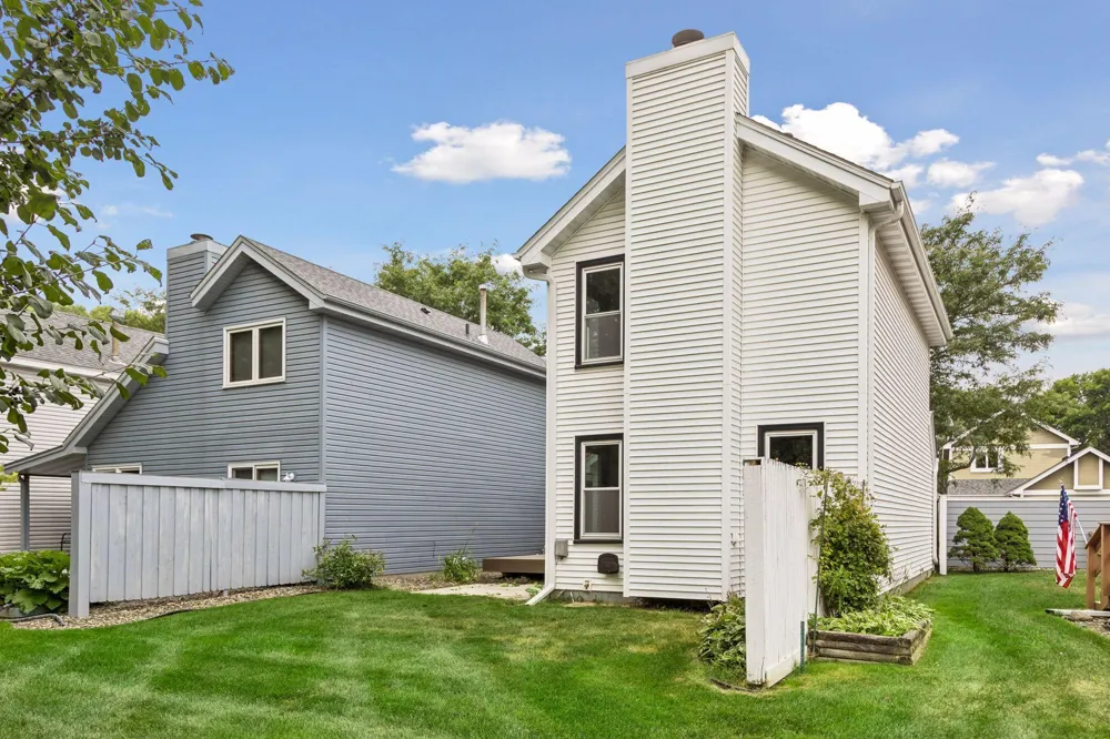 1405 Granada Trail Oakdale, MN 55128