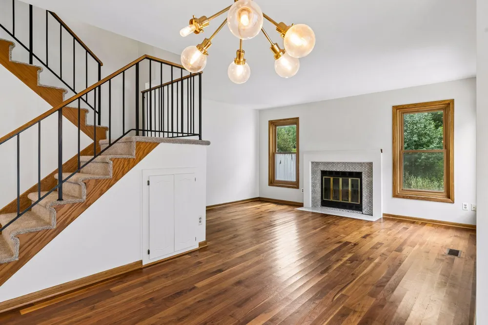 1405 Granada Trail Oakdale, MN 55128