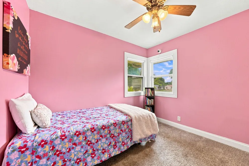 1587 Sextant Avenue E Maplewood, MN 55109