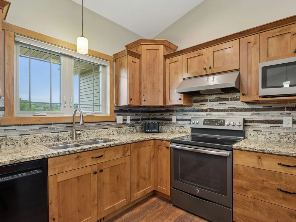 5907 County Road 105 NW Byron, MN 55920