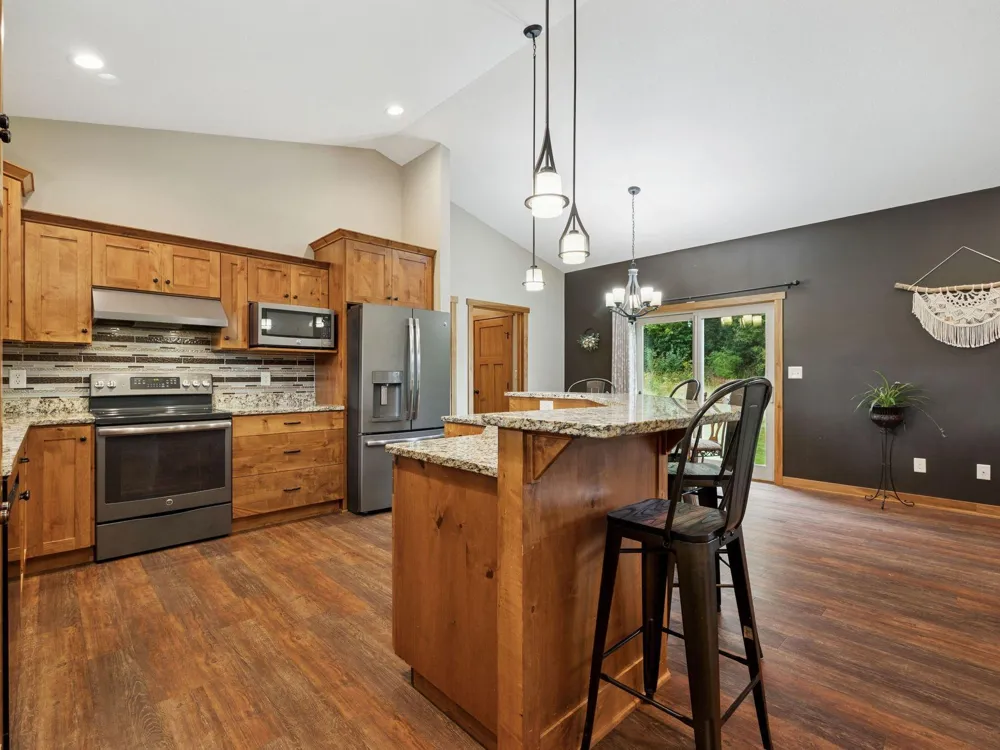 5907 County Road 105 NW Byron, MN 55920