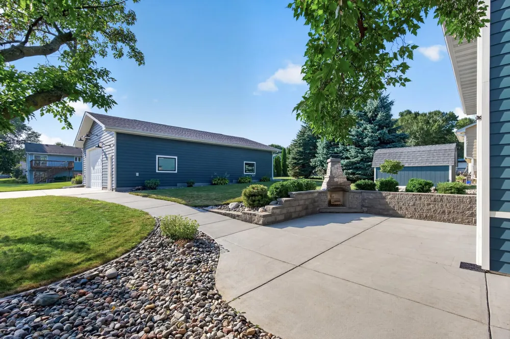 1112 Legion Street S Shakopee, MN 55379