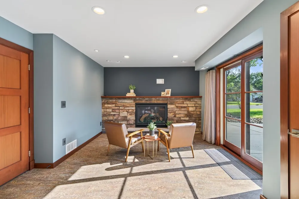 1112 Legion Street S Shakopee, MN 55379