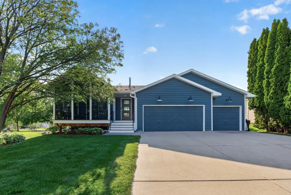 1112 Legion Street S Shakopee, MN 55379