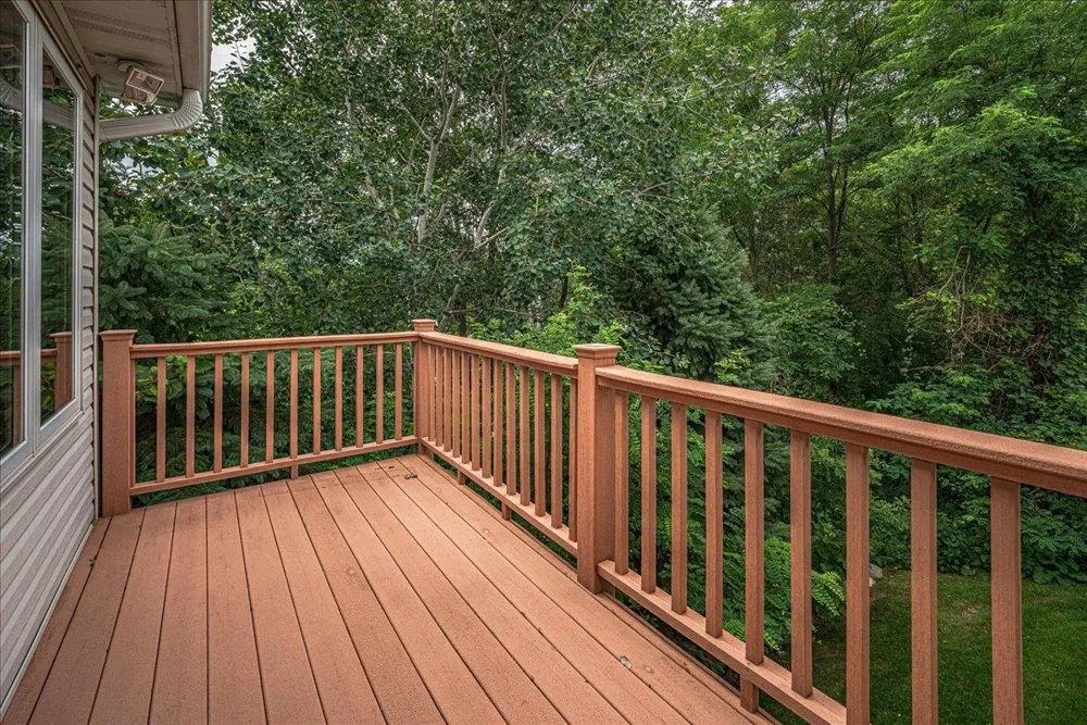 1060 Dennis Street S Maplewood, MN 55119
