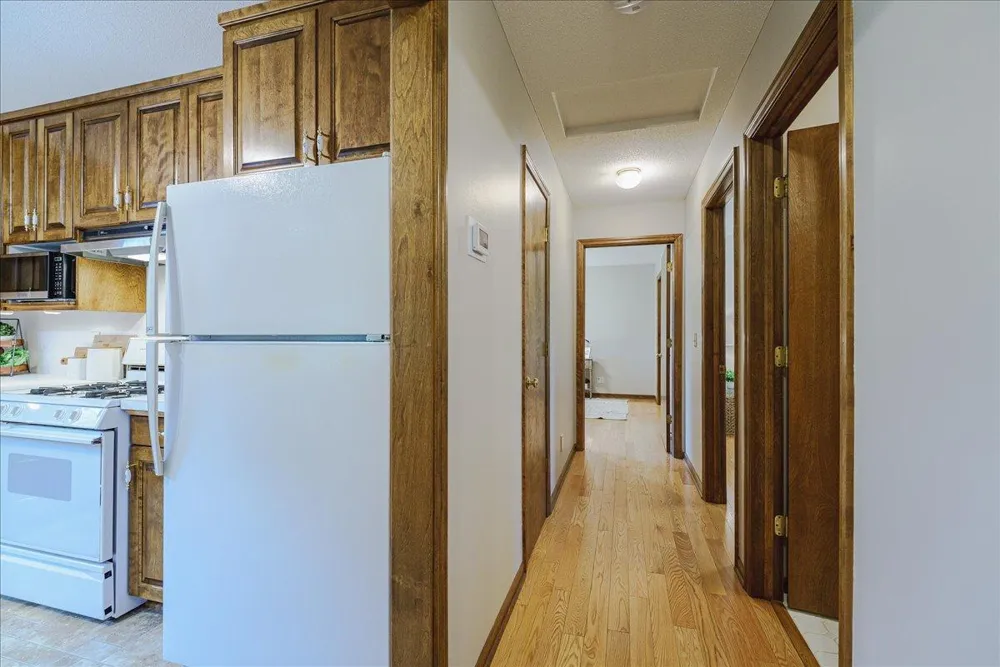 1060 Dennis Street S Maplewood, MN 55119