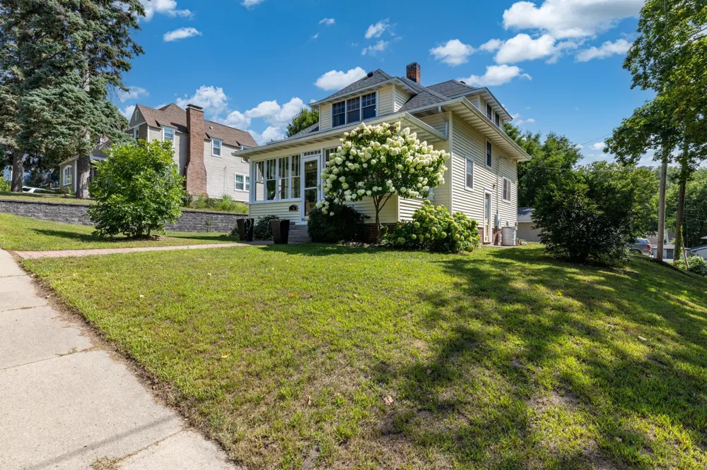 115 Mill Street E Cannon Falls, MN 55009
