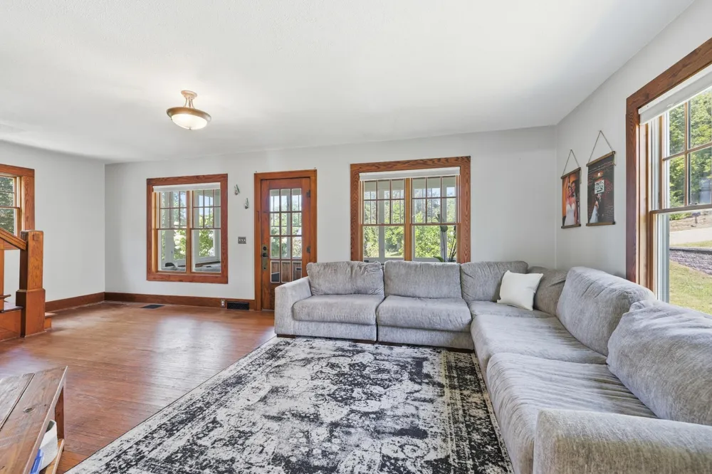 115 Mill Street E Cannon Falls, MN 55009