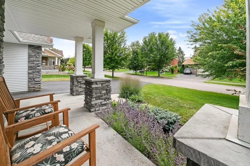 2460 White Pine Way Stillwater, MN 55082