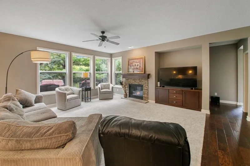 2460 White Pine Way Stillwater, MN 55082