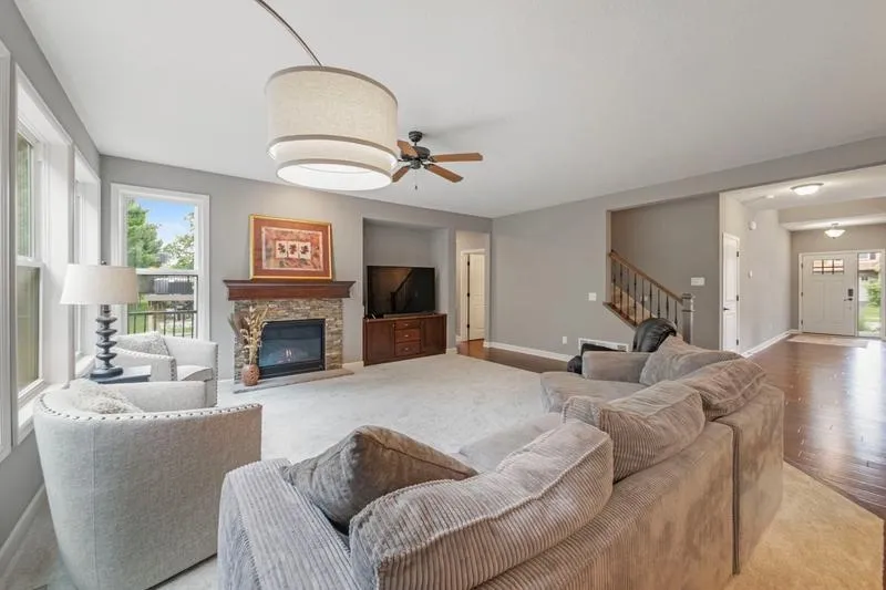 2460 White Pine Way Stillwater, MN 55082