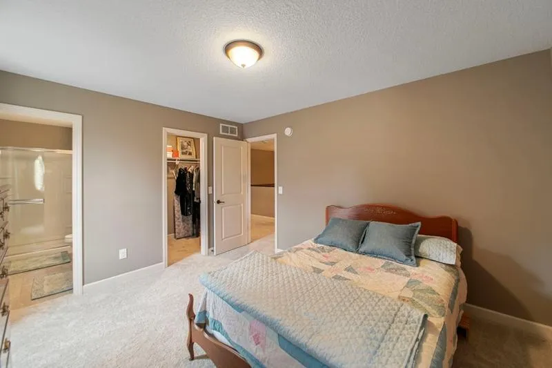 2460 White Pine Way Stillwater, MN 55082