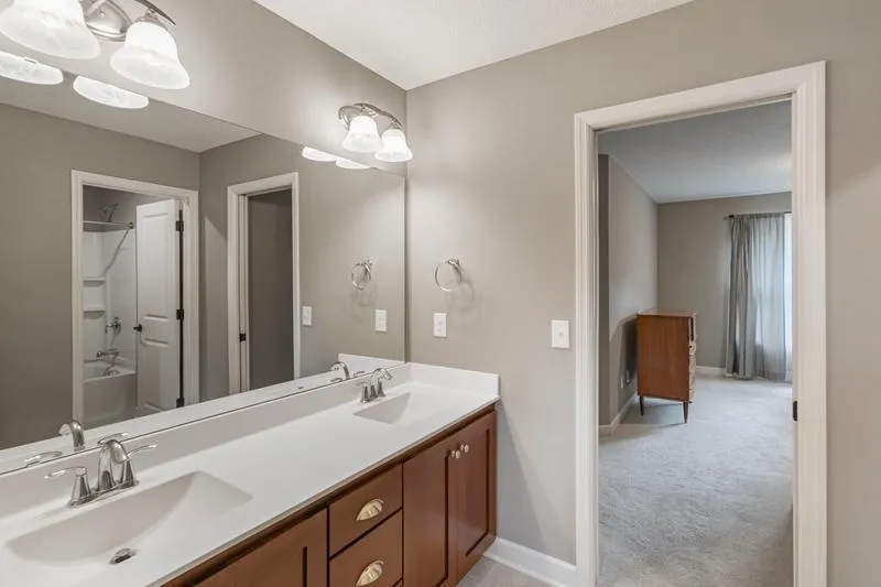 2460 White Pine Way Stillwater, MN 55082