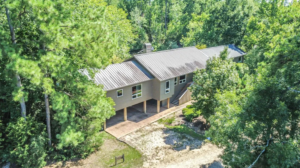 88 Raccoon Ramble Cleveland, TX 77327