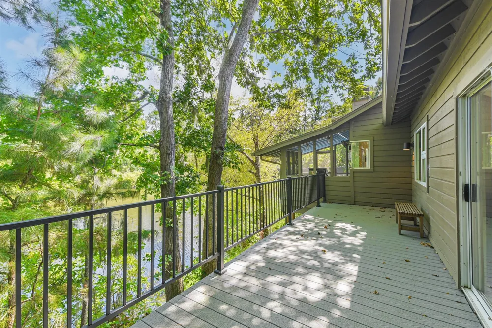 88 Raccoon Ramble Cleveland, TX 77327