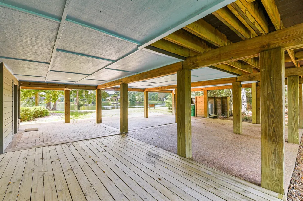 88 Raccoon Ramble Cleveland, TX 77327