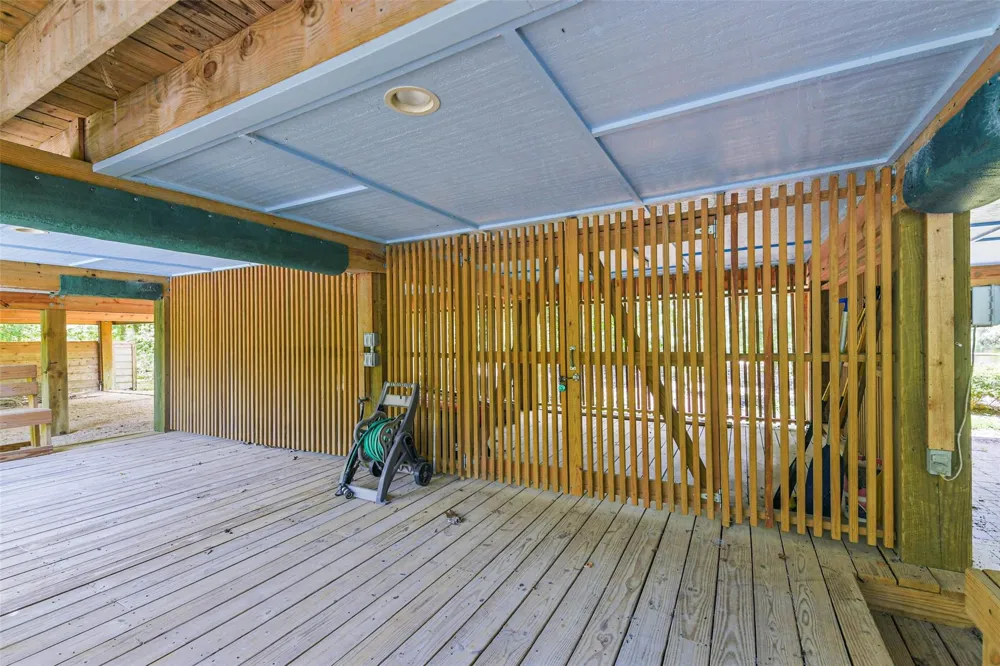88 Raccoon Ramble Cleveland, TX 77327