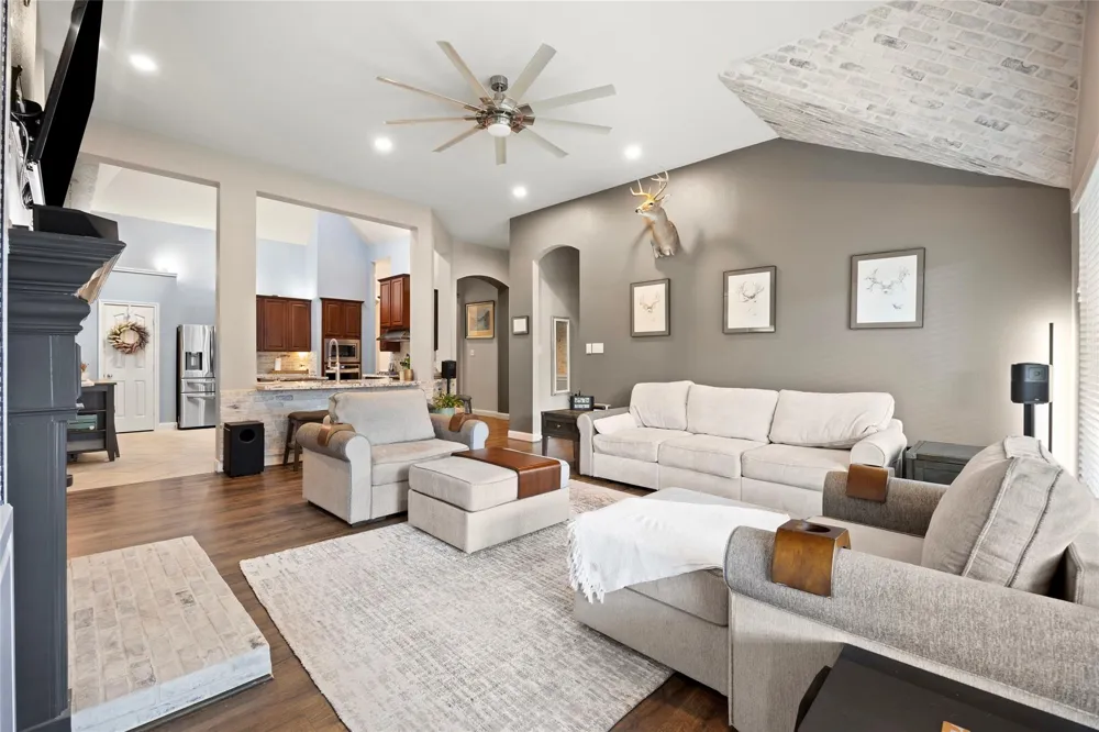 1710 Windy Brook Lane League City, TX 77573