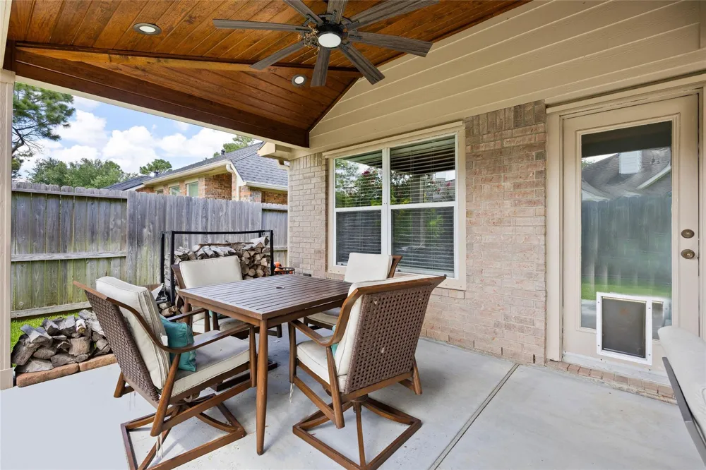 1710 Windy Brook Lane League City, TX 77573