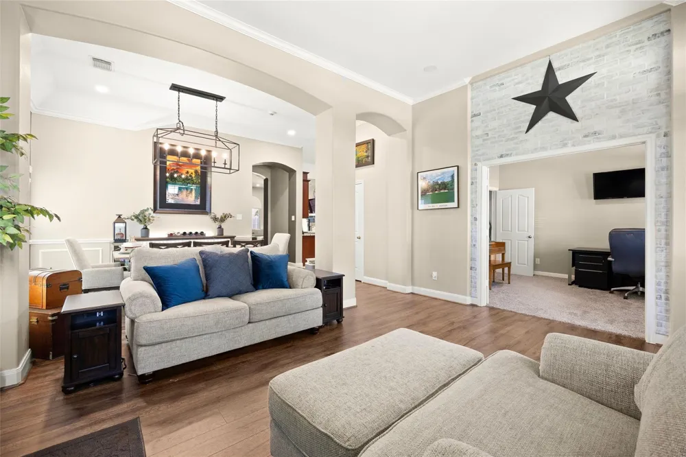 1710 Windy Brook Lane League City, TX 77573