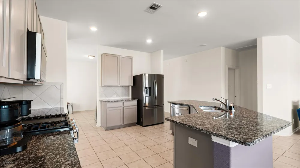 1503 Barras Street Alvin, TX 77511