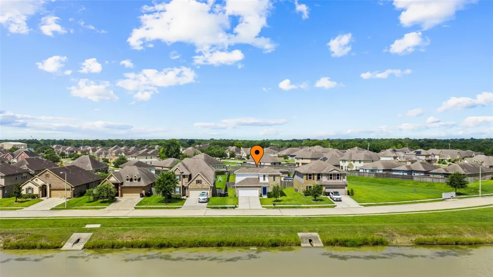1503 Barras Street Alvin, TX 77511