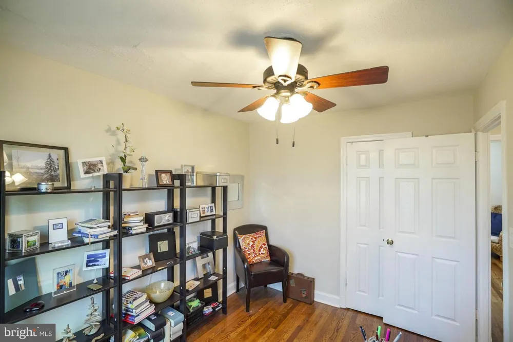 230 EVANS LANE Alexandria, VA 22305