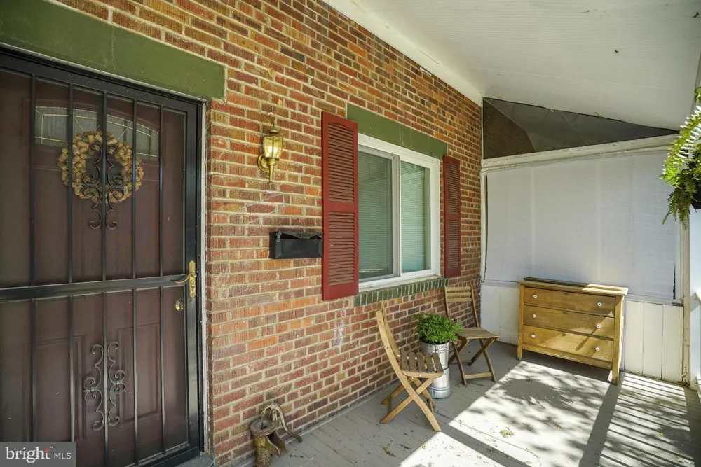 230 EVANS LANE Alexandria, VA 22305