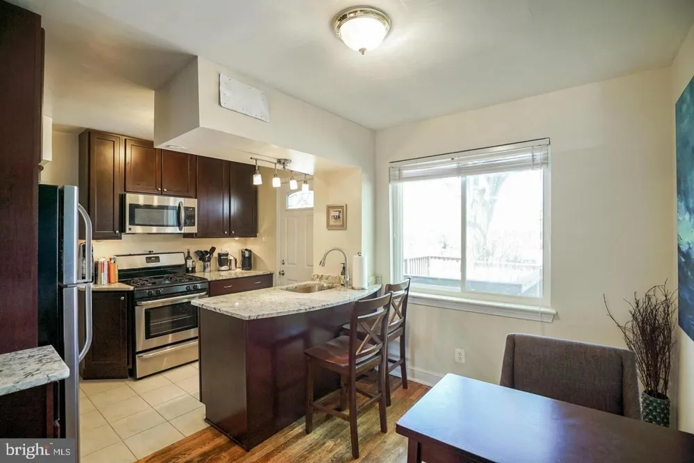 230 EVANS LANE Alexandria, VA 22305