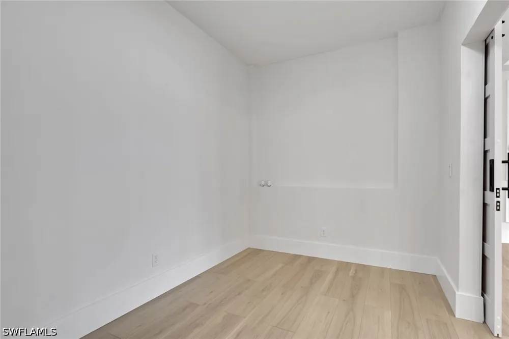 Longshore Way S Naples, FL 34119