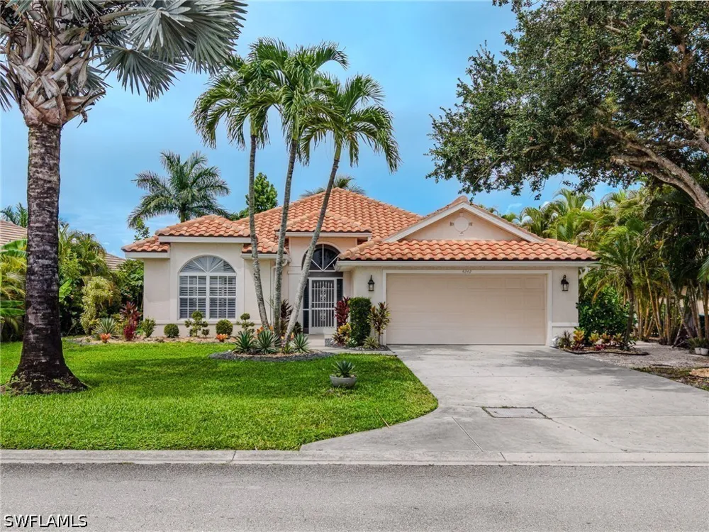 Longshore Way S Naples, FL 34119