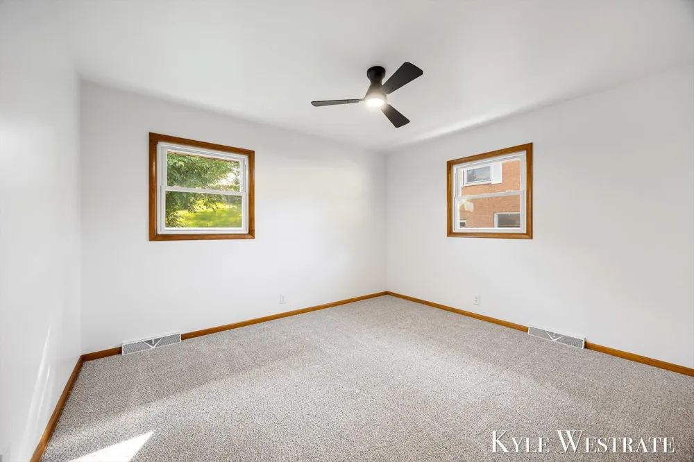1752 Lake Michigan Drive NW Grand Rapids, MI 49504