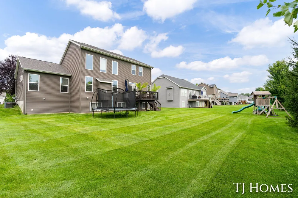 6200 Kuiper Drive SW Grandville, MI 49418