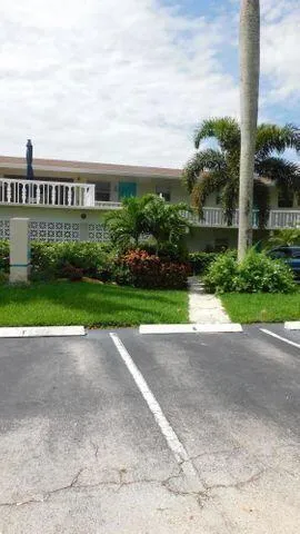640 SE 2nd Avenue #103 Boynton Beach, FL 33435