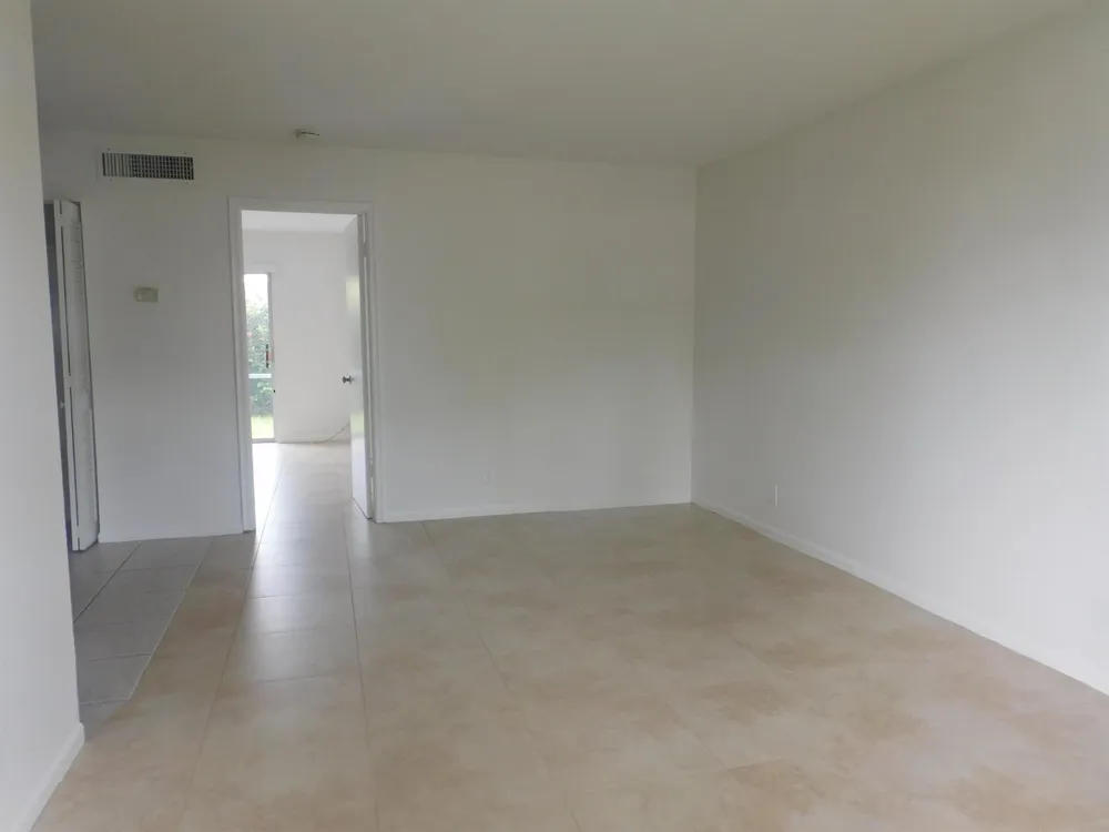 640 SE 2nd Avenue #103 Boynton Beach, FL 33435