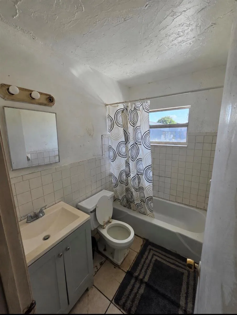 516 19th Street Fort Pierce, FL 34950
