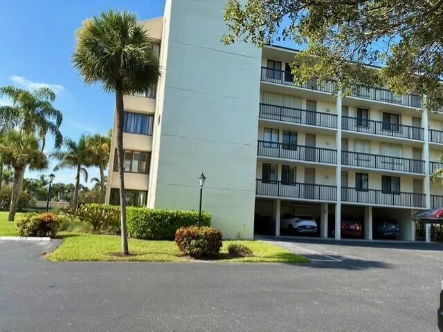 1605 S US HIGHWAY 1 #106M1 Jupiter, FL 33477