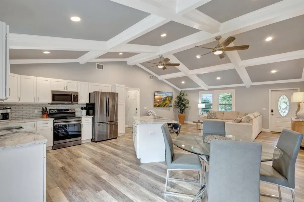 10600 SE Gomez Avenue Hobe Sound, FL 33455