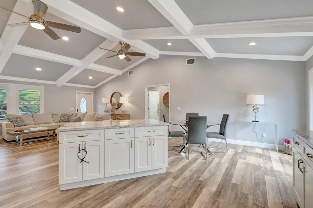 10600 SE Gomez Avenue Hobe Sound, FL 33455