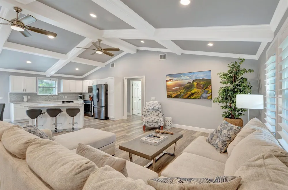 10600 SE Gomez Avenue Hobe Sound, FL 33455