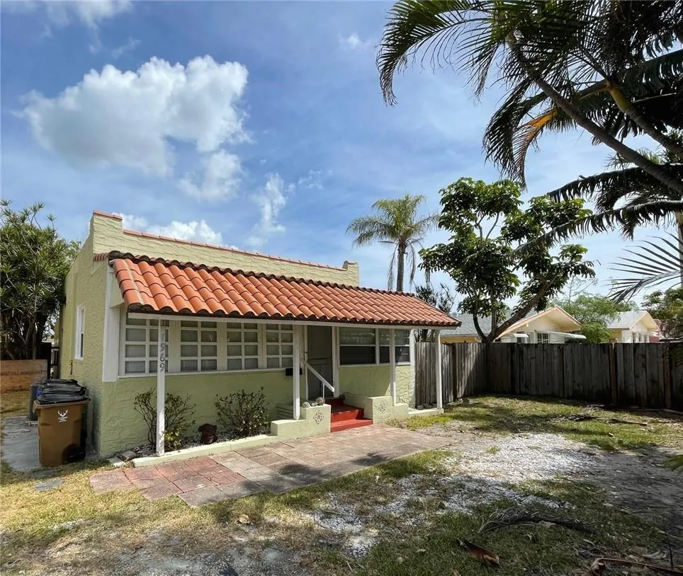 1969 NE 4th Street Deerfield Beach, FL 33441