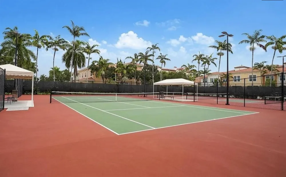 2950 NW 124th Way Sunrise, FL 33323