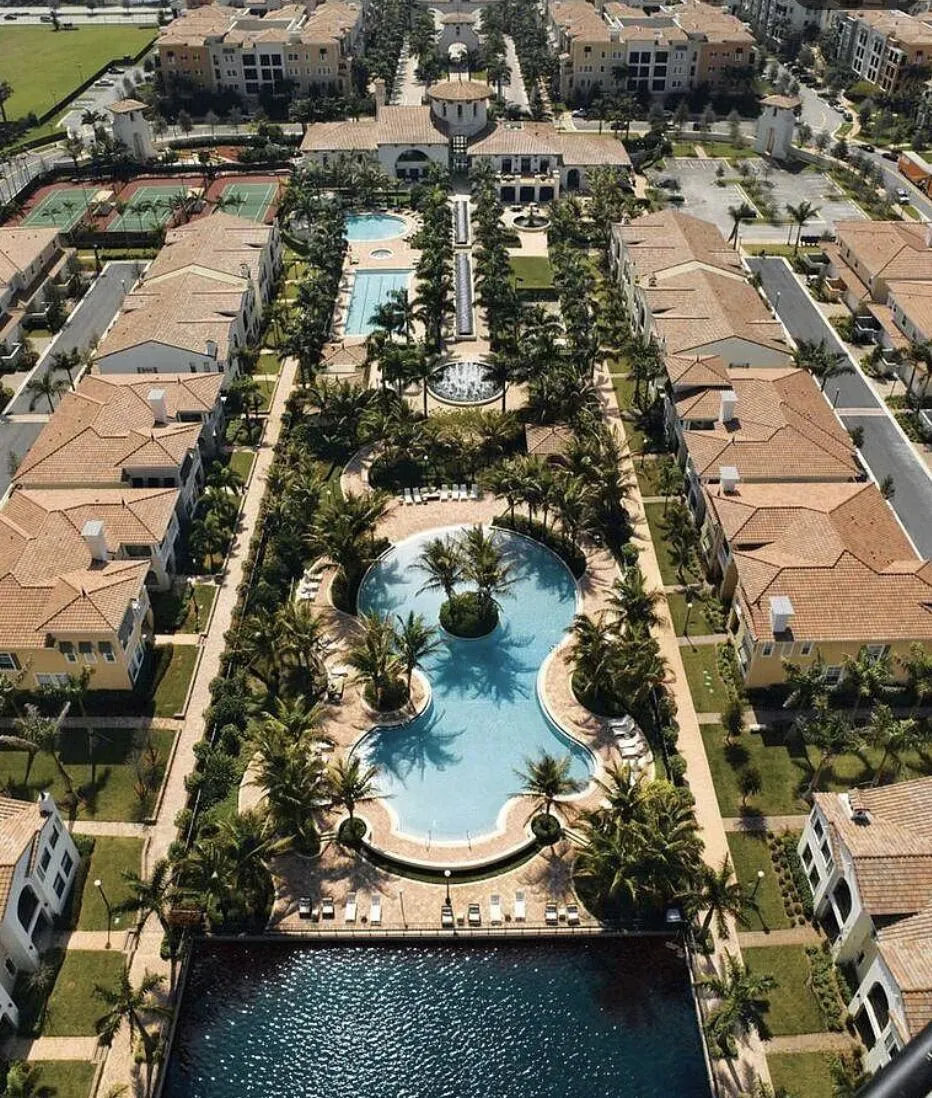 2950 NW 124th Way Sunrise, FL 33323