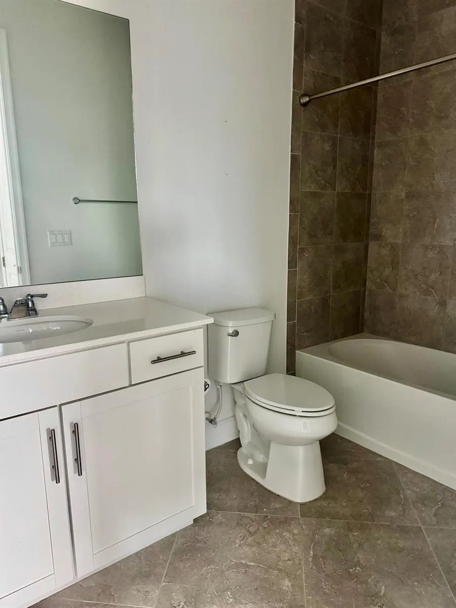 2950 NW 124th Way Sunrise, FL 33323